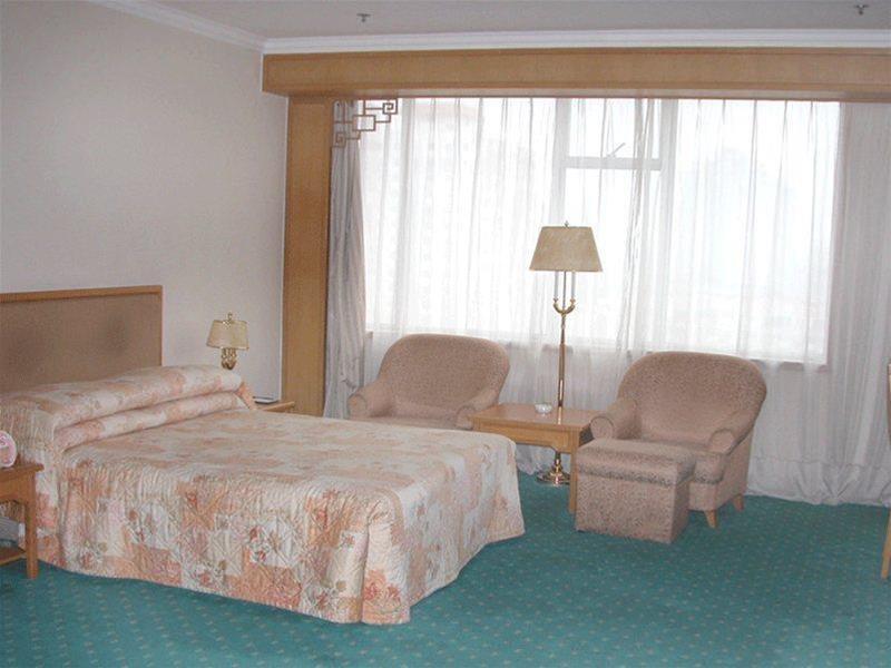 Beijing Jade Palace Hotel Екстериор снимка